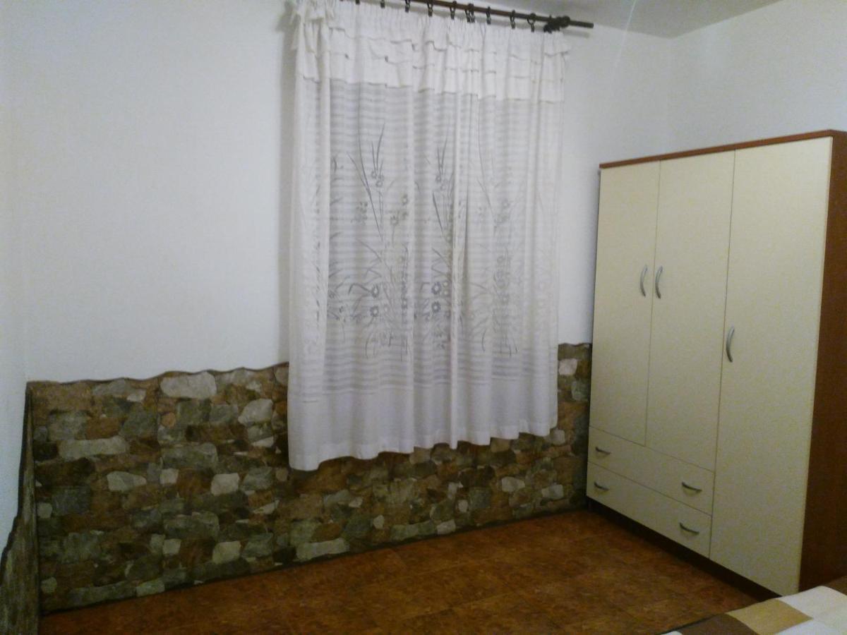 Apartman Helena *